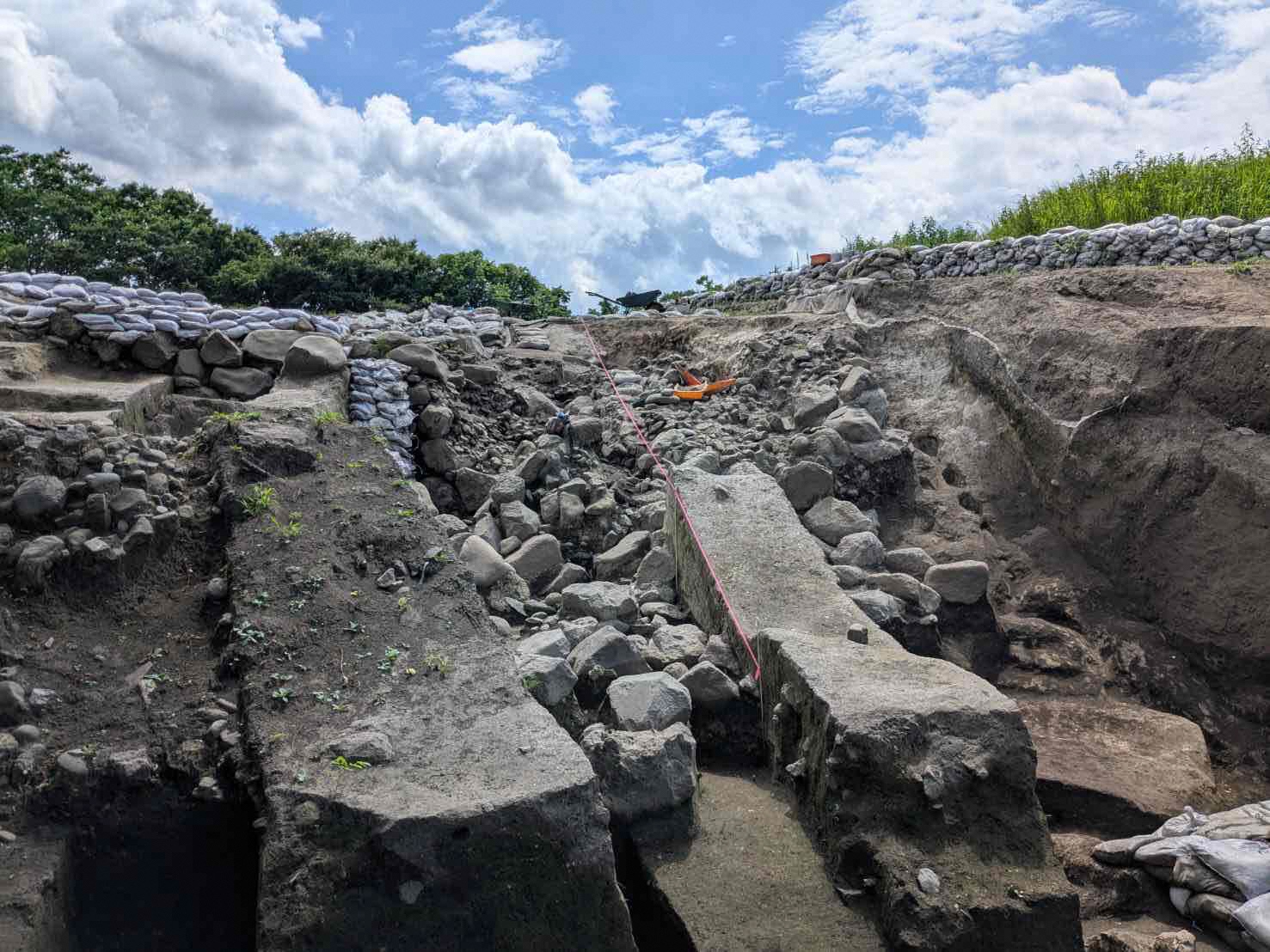 史跡九戸城跡 石沢館（いしざわたて）の様子